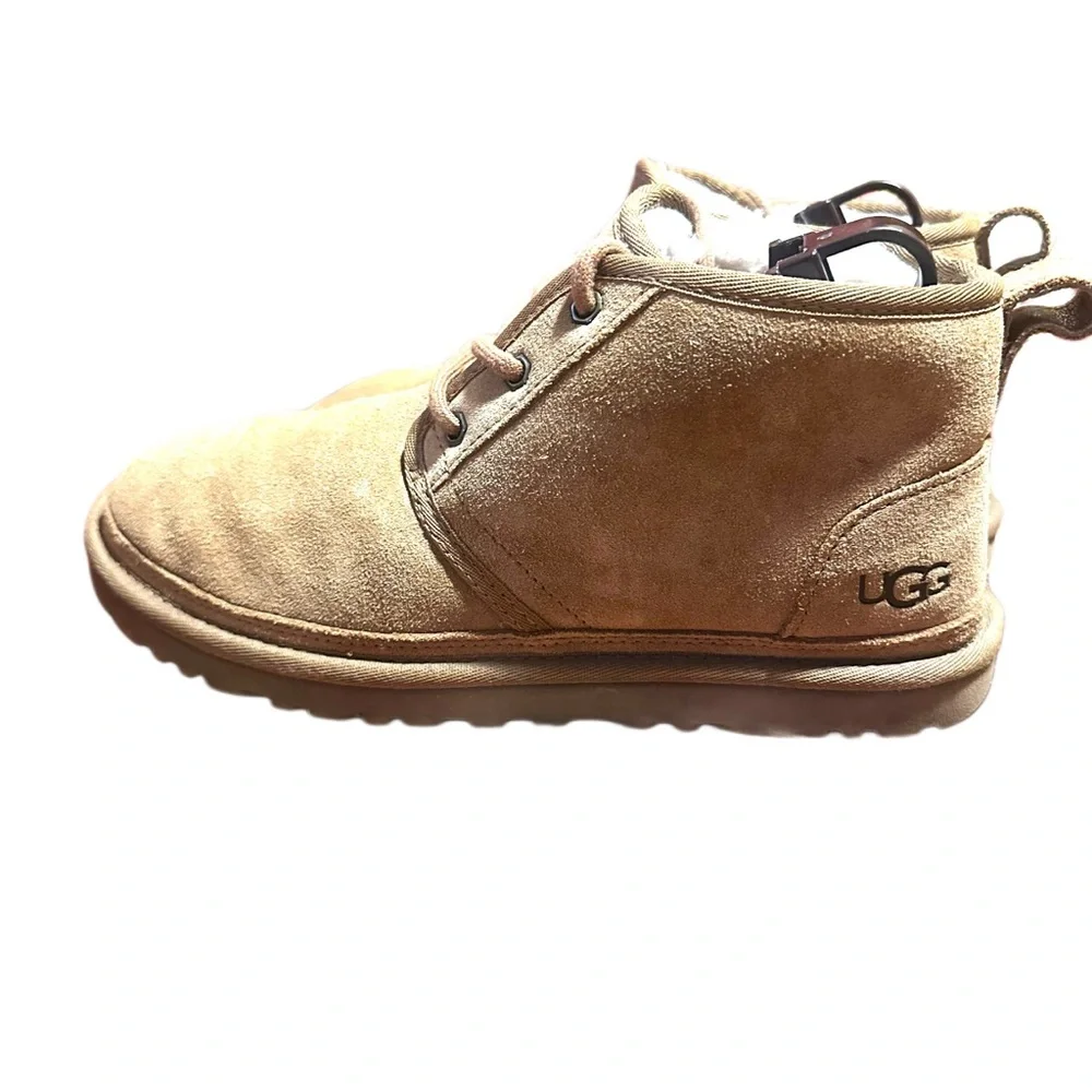 UGG neumel chukka boot women’s 9